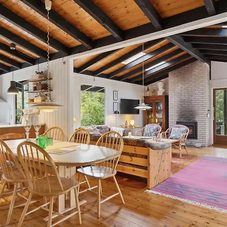 Holiday home 3 Bedroom Awesome In Gilleleje